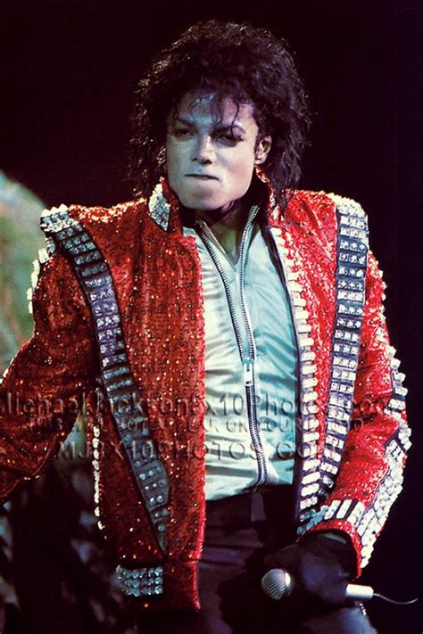 ️Michael Bad tour Thriller live ️ | Michael jackson live, Michael jackson thriller, Michael ...