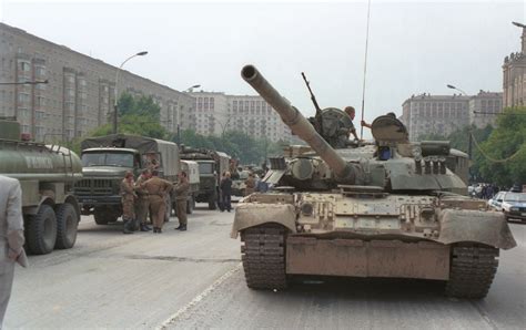 30 Years Ago, the Tanks Rolled Into Moscow—but We Refused to Be Silent | The Nation