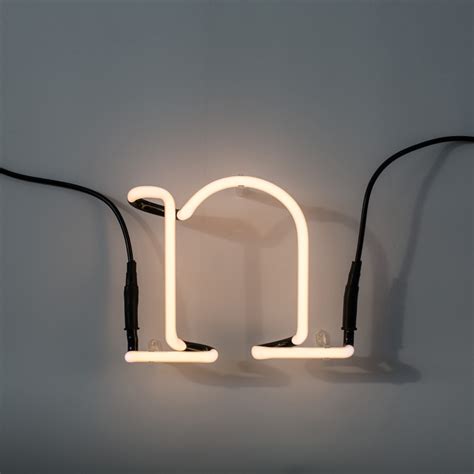 Seletti - Neon Art Leuchtbuchstabe N | nunido.