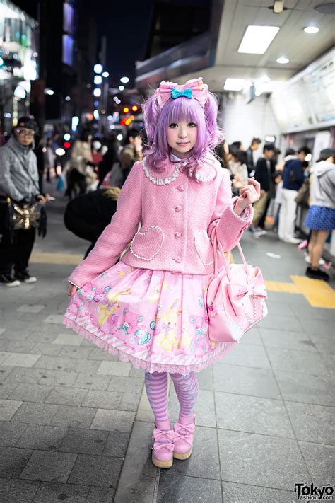 Moco's Kawaii Pink Angelic Pretty Style at Harajuku Station