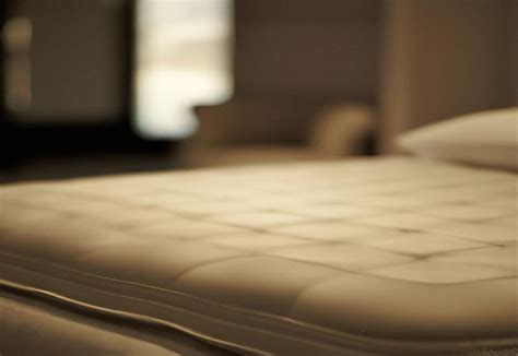 What is the Difference Between Medium and Plush Mattress - Mattress Review Guru