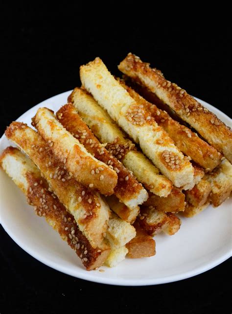 Honey Sesame Chilly Bread Sticks – Gayathri's Cook Spot