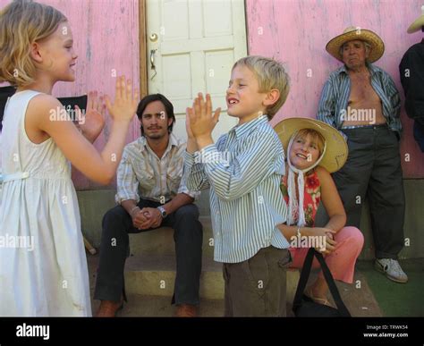 Gael garcia bernal children hi-res stock photography and images - Alamy