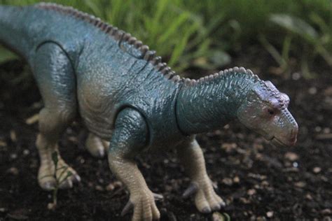 Iguanodon by kongzillarex619 on DeviantArt