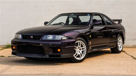 The Story of The Rarest Nissan Skyline GT-R: R33 LM - JDM Export