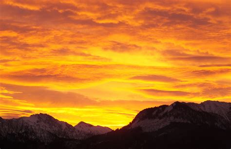 Sonnenaufgang ín den Bergen Foto & Bild | landschaft, berge ...