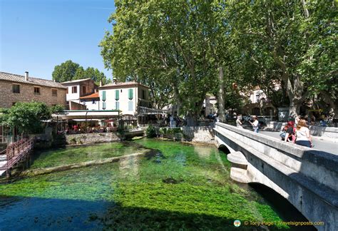 Fontaine-de-Vaucluse | Sorgue River | Vaucluse | Provence-Alpes-Cotes d'Azur France