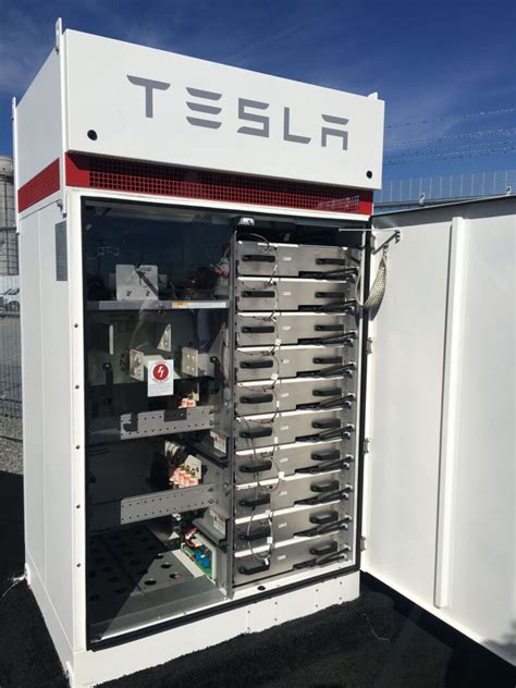 Tesla's grid-connected Powerpack station comes online in California ...