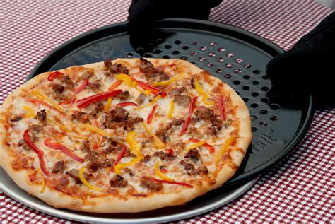 13" Non-Stick Pizza Screen – Pizzacraft