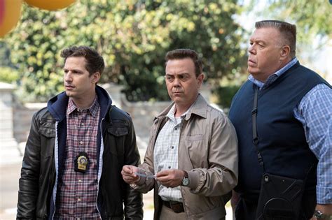 Brooklyn Nine-Nine Finale Review: Epic Finish Saves Lackluster Season