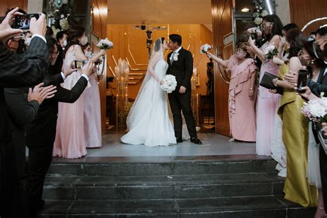 A Conrad Manila Hotel Intimate Wedding | Joy and Ian - Modern ...