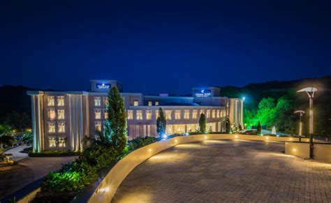 Top 25 Luxury Hotels in Chandigarh | Best Places to Stay in Chandigarh