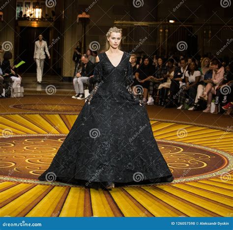 Christian Siriano, Winner of Project Runway - SS19 Runway Show ...