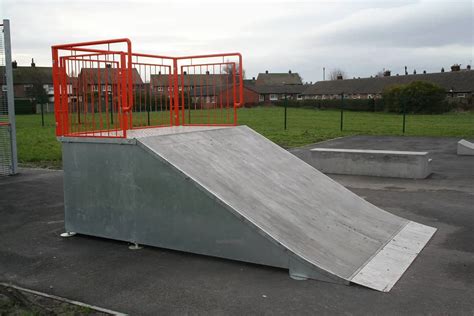 Skatepark Equipment | Half Pipes & Grind Rails | Yates