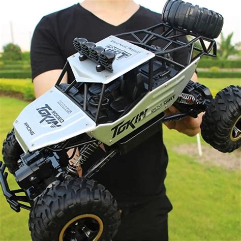 Remote Control Truck Large 4WD Waterproof Remote Control RC Car, 2.4G Off-Road Rock Crawler ...