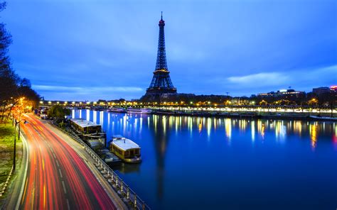 Download Paris Wallpaper 4K Images
