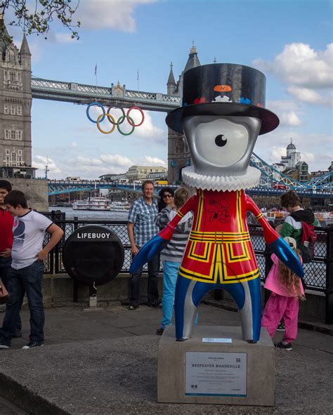 London Olympics 2012 Mascot Statues - Beefeater Mandeville… | Flickr