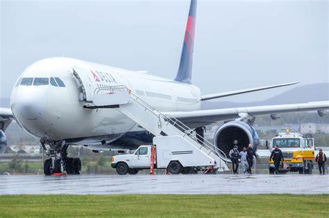 Delta Airlines flight diverted after unruly passenger breaks free from ...