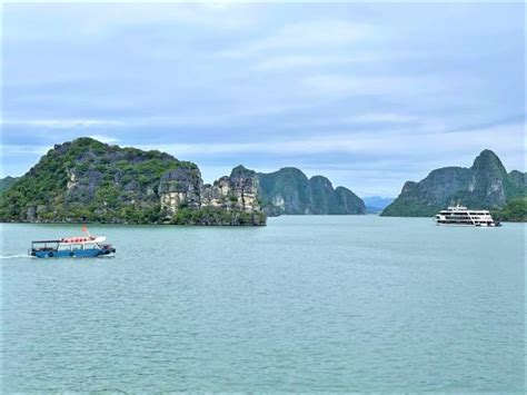 Vietnam Package Vacation - Tour of Highlights in 12 Days