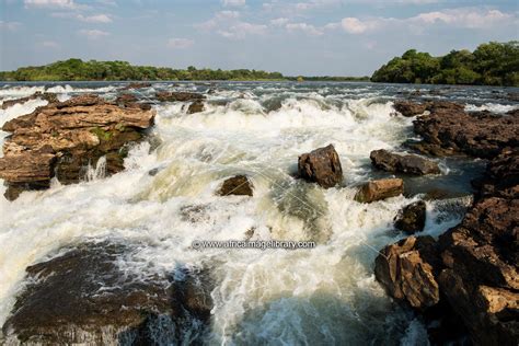 Photos and pictures of: Ngonye Falls (Sioma Falls) on the Zambezi River ...