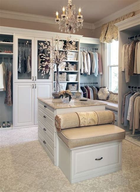 Tips for Your Walk in Closet Island