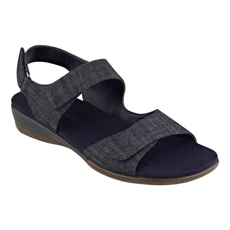 Easy Spirit Leather Hartwell Flat Sandals - Lyst