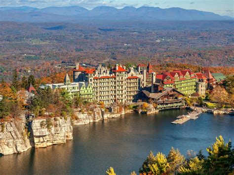 The Most Romantic Hotels in Upstate New York | Jetsetter | Mohonk mountain house, Historic ...