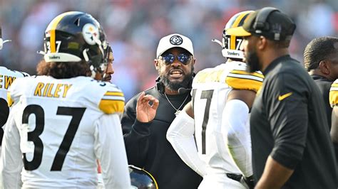 Steelers’ Mike Tomlin walks out of press conference in middle of ...