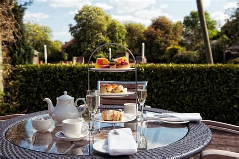 Book the Best Afternoon Teas | Balmer Lawn Hotel