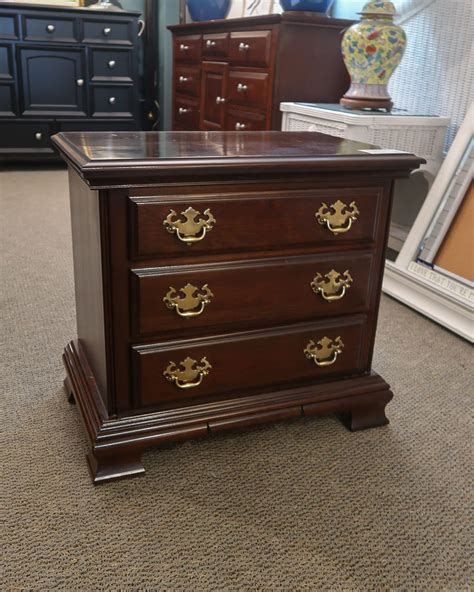 Cherry Nightstand | New England Home Furniture Consignment