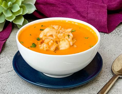 Creamy Lobster Bisque Soup Recipe + {VIDEO}