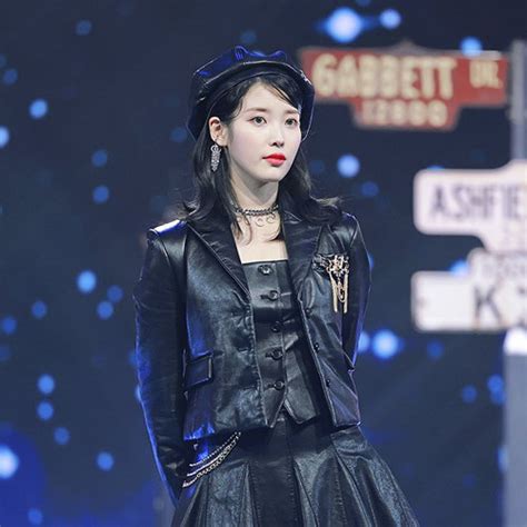 Stream IU — Celebrity (live arrgmt.) (MMA 2021) by 💌 | Listen online ...