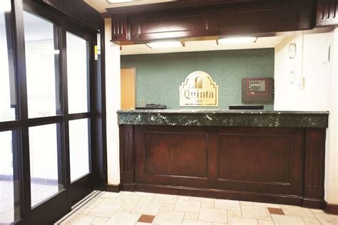 La Quinta Inn by Wyndham Indianapolis Airport Executive Dr Indianapolis ...