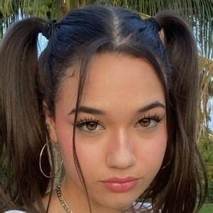 Sofia Gomez (TikTok Star) - Age, Family, Bio | Famous Birthdays