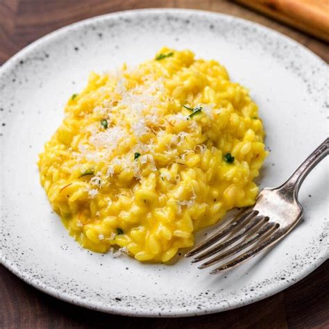 Risotto alla Milanese - Sip and Feast