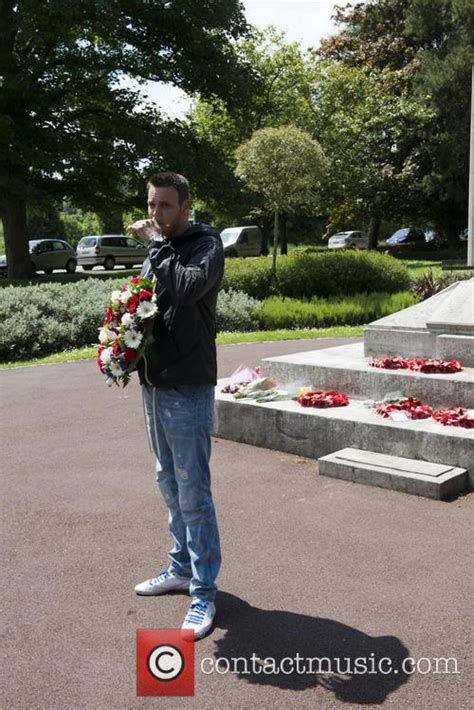 Lee Rigby Memorial - Lee Rigby Memorial | 7 Pictures | Contactmusic.com