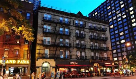 The Best Hostels in New York City (2020 • REAL Insider's Guide!)