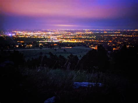 Night view of Boulder, Colorado from NCAR. : r/pics