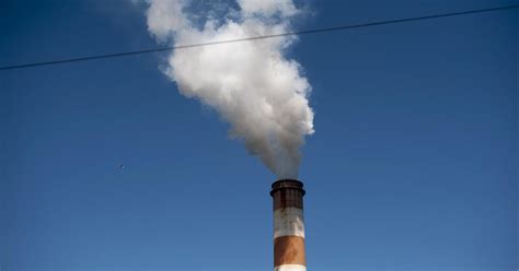 Study finds pollution from coal-fired plants led to higher mortality ...