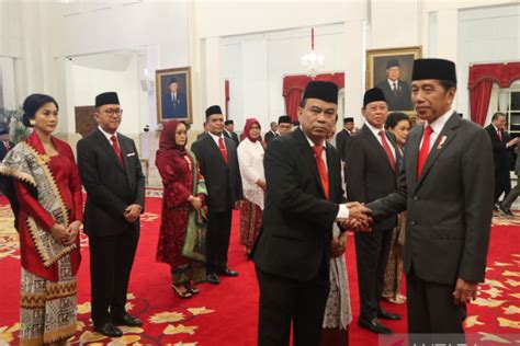 President inaugurates Budi Arie Setiadi as communications minister ...