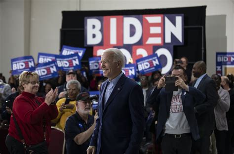 Key Democrat Caucus Back’s Biden’s South Carolina Primary Plan - Bloomberg