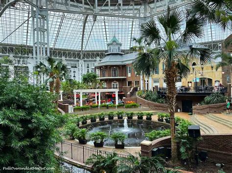 9 Tips for a Successful Stay at the Gaylord Opryland Resort & Convention Center ...