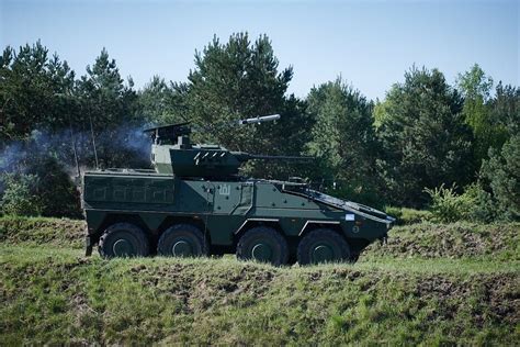 Boxer IFVs officially handed over to Lithuanian military - LRT