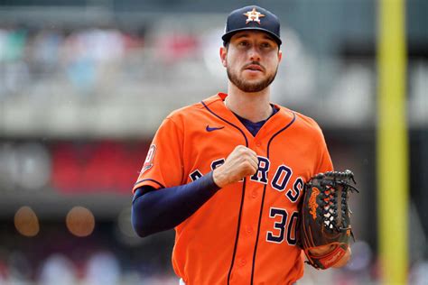 Kyle Tucker plays catch with young fan as Astros roll Detroit Tigers