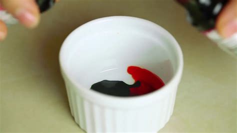 3 Ways to Make Black Food Coloring - wikiHow