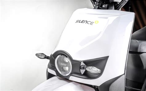 Silence S02 LS is a more affordable electric scooter for city riders