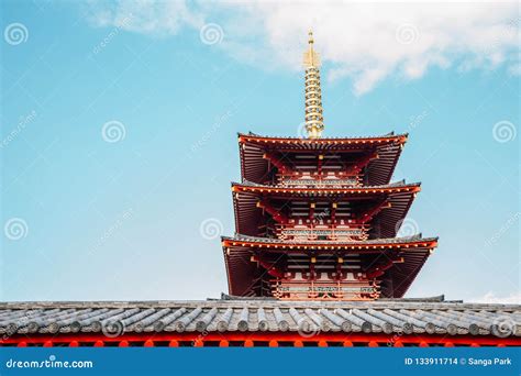 Shitennoji Temple Traditional Architecture in Osaka, Japan Stock Photo - Image of asia, religion ...