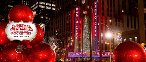 Enjoy Christmas with the Radio City Rockettes® - The Group Travel ...