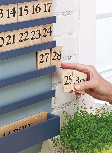 Perpetual Wall Calendar | Woodworking Project | Woodsmith Plans