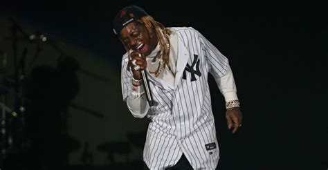 2023 MTV VMAs: Watch Lil Wayne perform a medley | The FADER